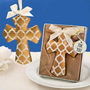 Gold Hampton Link Design Cross Ornament