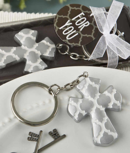 Silver Cross Key Chain With A Hampton Link Design