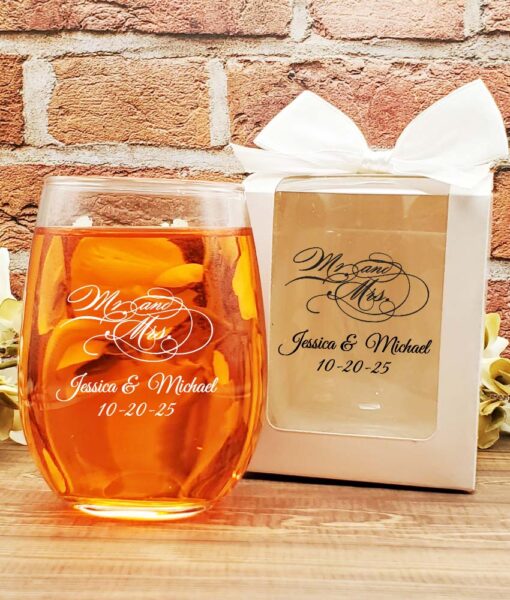 wine glass wedding favors mr and mrs