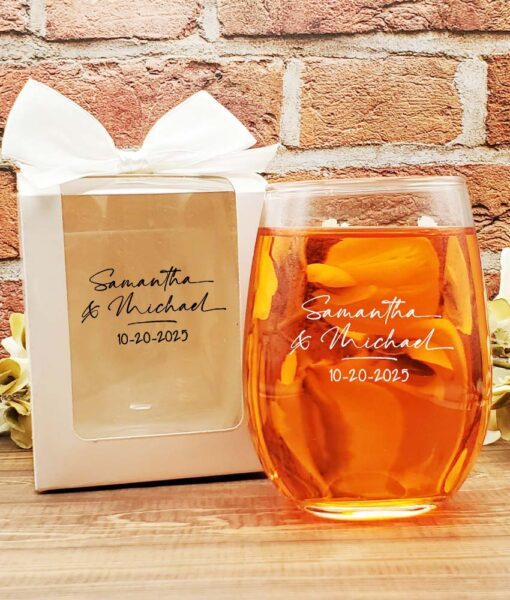 wine glass wedding favors names signature
