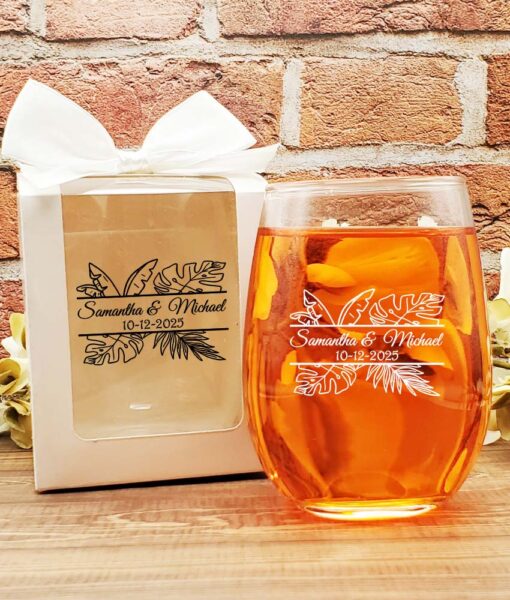 wine glass wedding favors tropical leaves